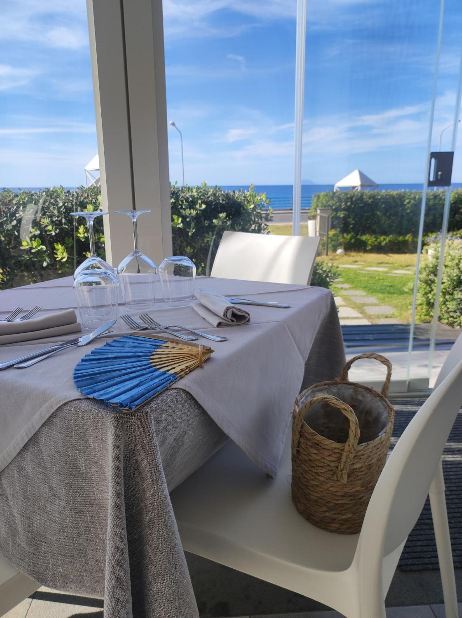 Appartamenti Vacanze Villa Meo Villafranca Tirrena Kültér fotó