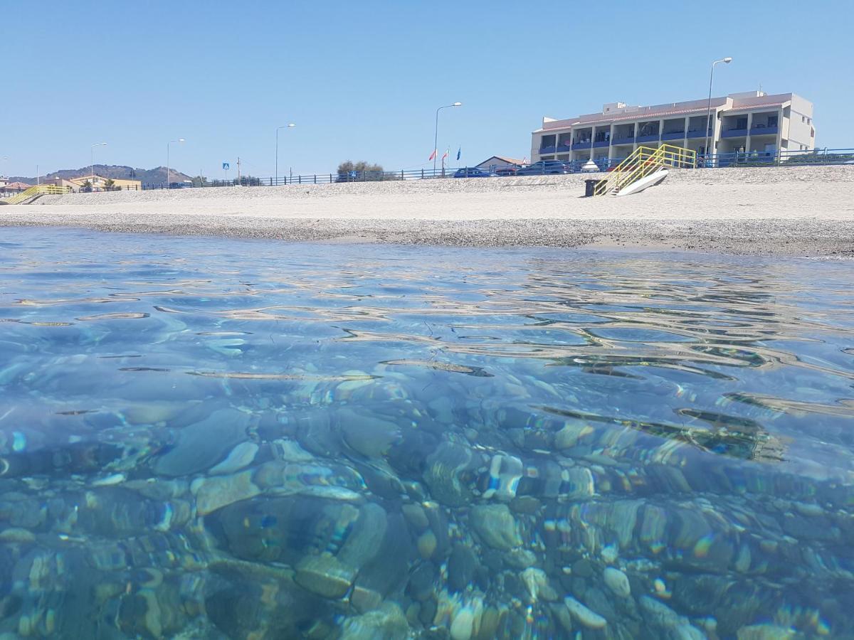 Appartamenti Vacanze Villa Meo Villafranca Tirrena Kültér fotó